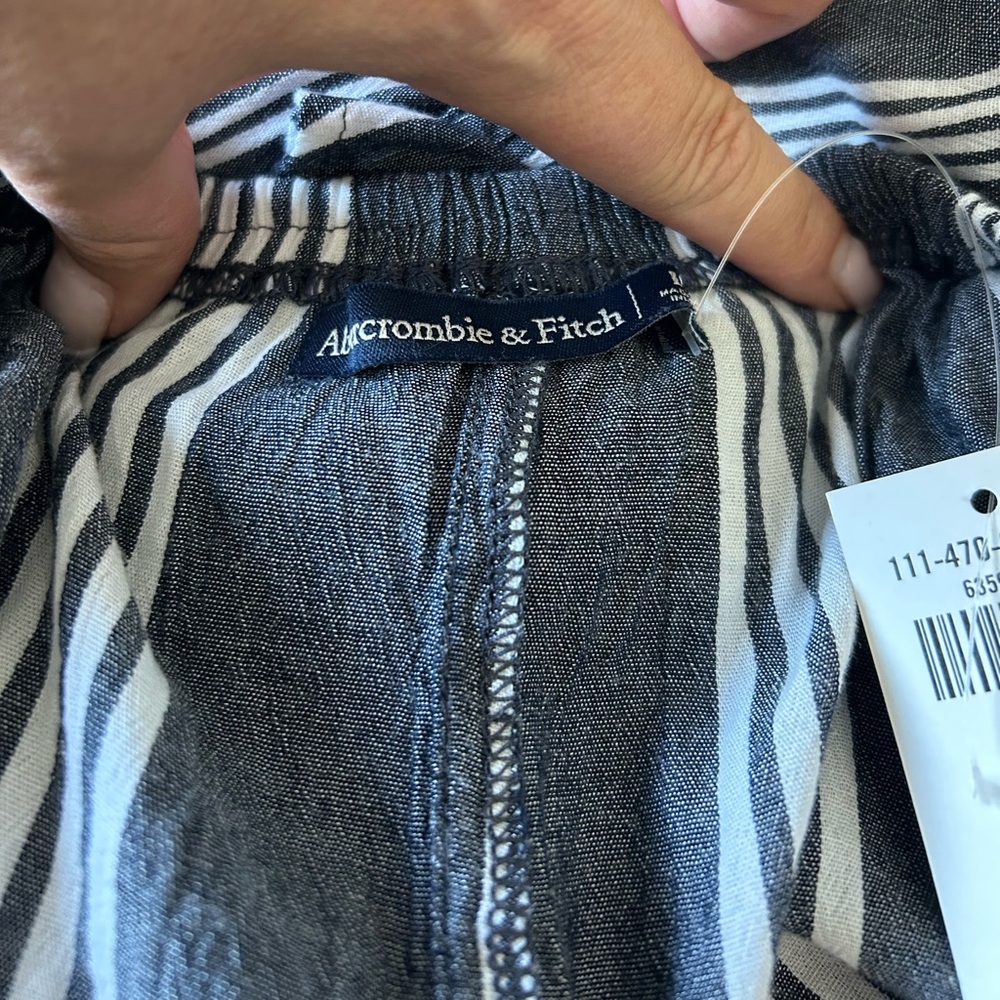 NWT Abercrombie & Fitch coverup romper. Sz large. Charcoal grey/white. Open back - Picture 7 of 16
